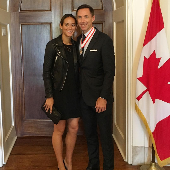 老牛吃嫩草纳什再婚妻子小17岁乃沙排队员