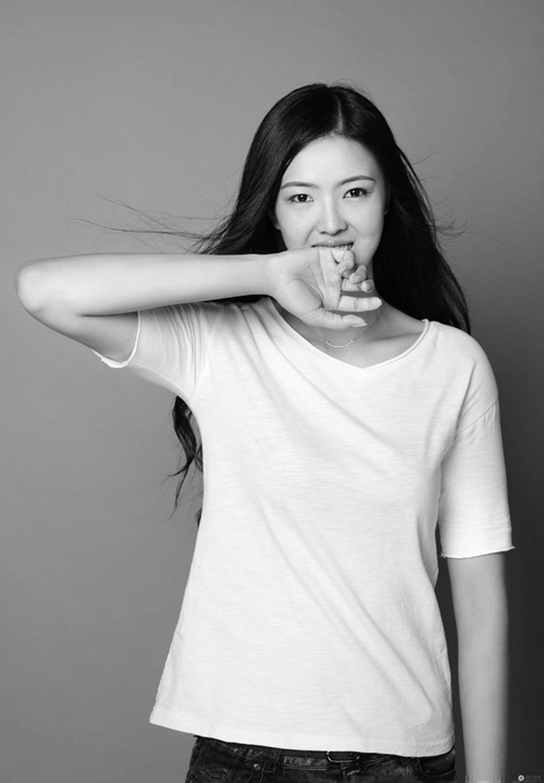 女排姑娘张常宁晒艺术照,女神范赶超惠队长